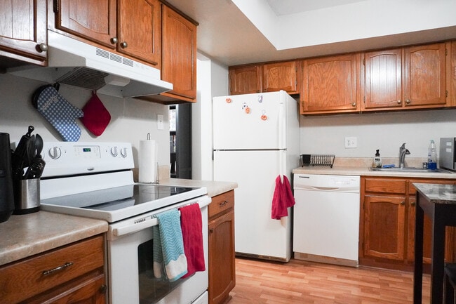 Building Photo - 1555 Heritage Hill Dr