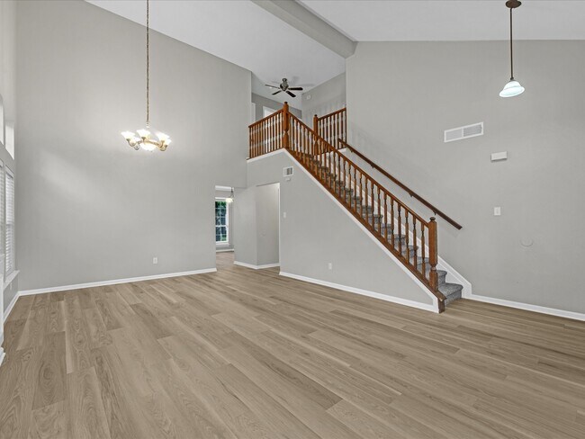 Building Photo - 4241 Mountain Peak Way
