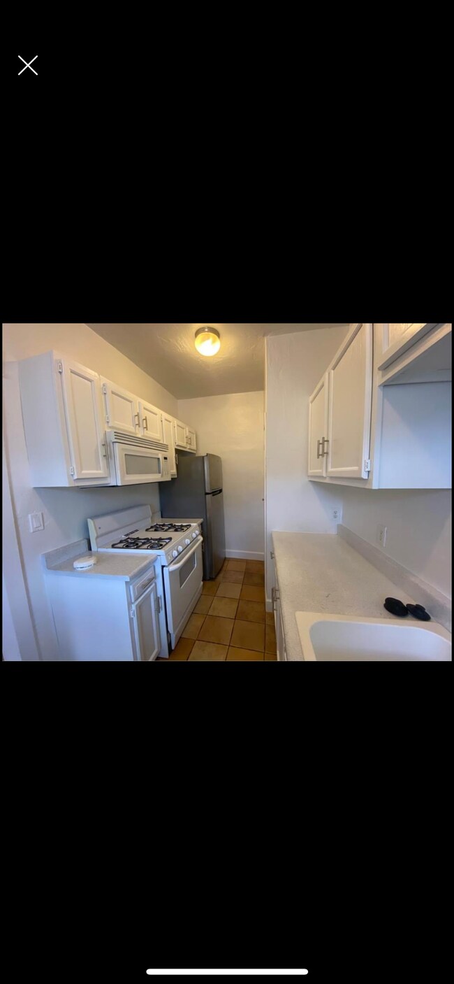 Foto del edificio - 2318 N Dayton St
