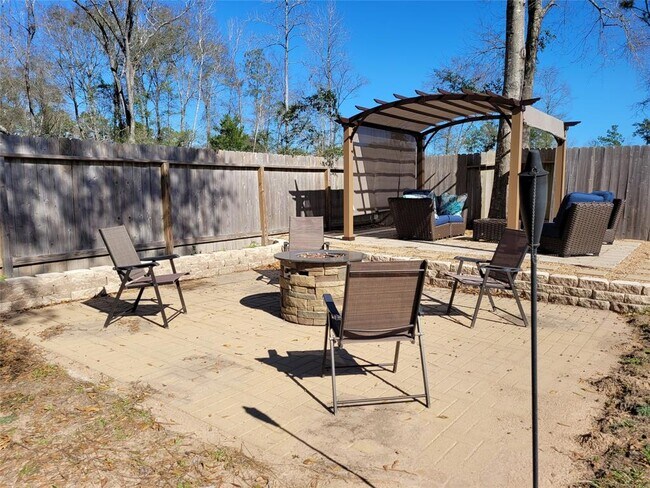 Building Photo - 2374 Timberland Country Dr