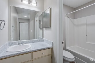 1BR, 1BA - 800SF - Bathroom - Quail Ridge Apartments