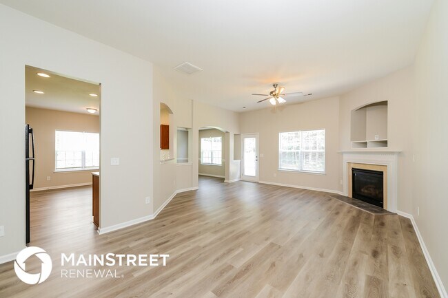 Foto del edificio - 4182 Shadetree Dr