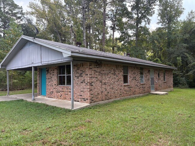 Foto del edificio - Spacious 3 bedroom/1.5 bath house in Mansfield, LA!