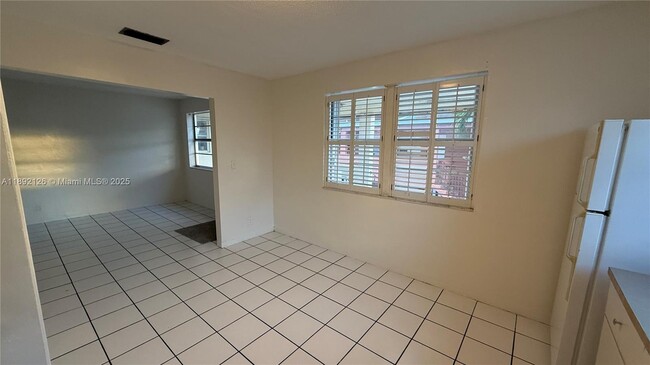 Building Photo - 3740 SW 59th Ave