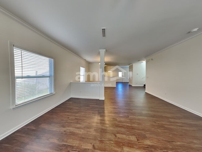 Foto del edificio - 9907 Fernspray Rd