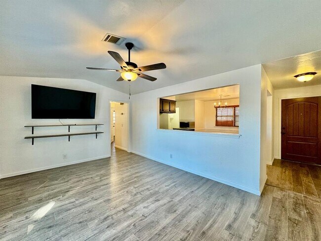 Foto del edificio - 1509 N Indian Meridian Rd