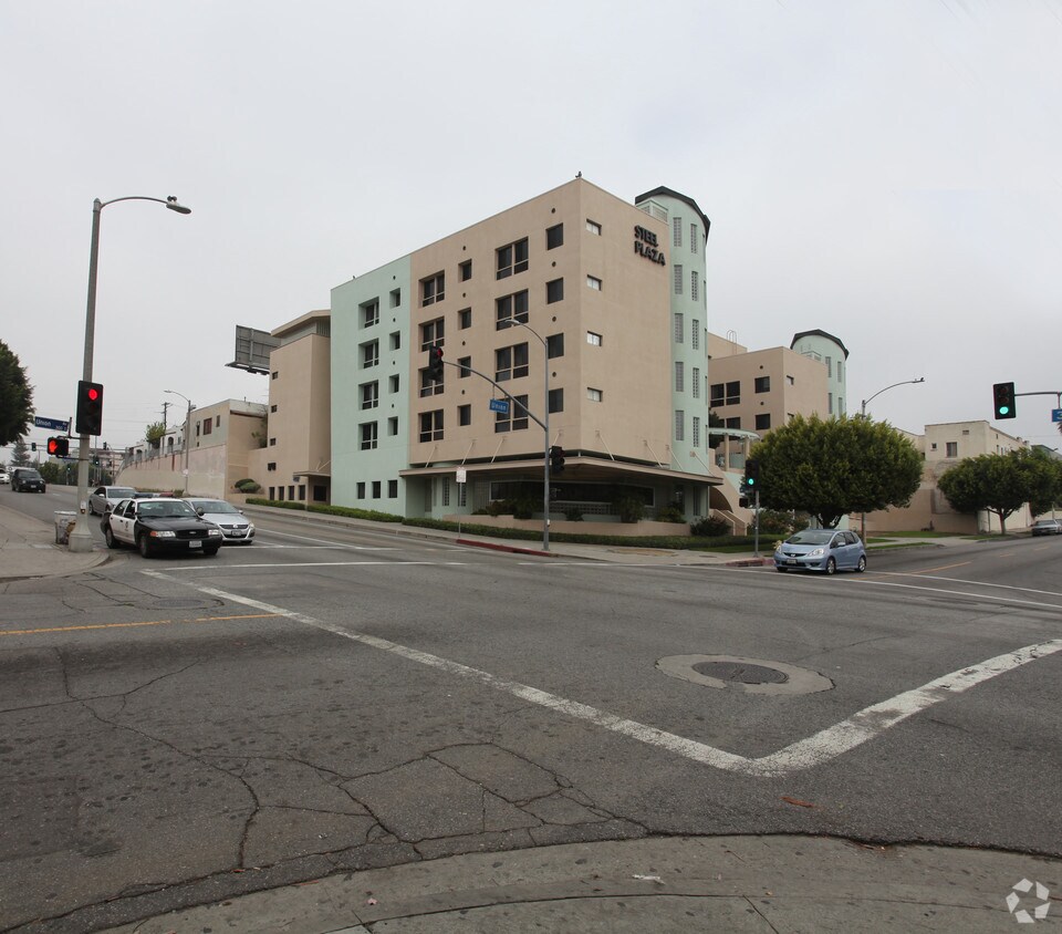 Primary Photo - Steel Plaza Apartments
