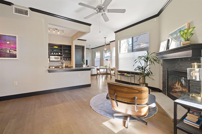 Foto del edificio - 2216 Thornton Rd