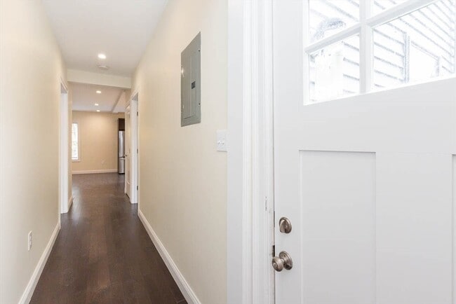 Building Photo - 57-59-59 Catherine St