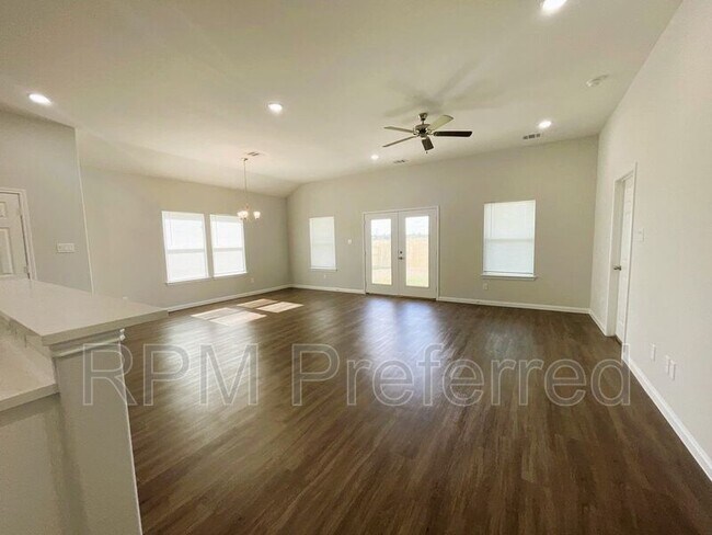 Foto del edificio - 1014 Rd 5736