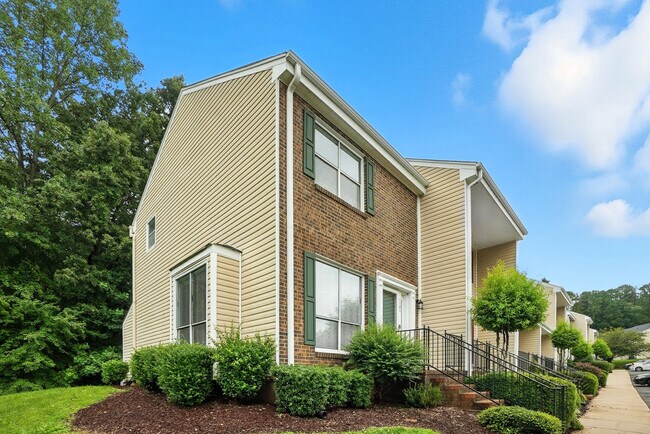 Foto del edificio - 1101 Surry Ln