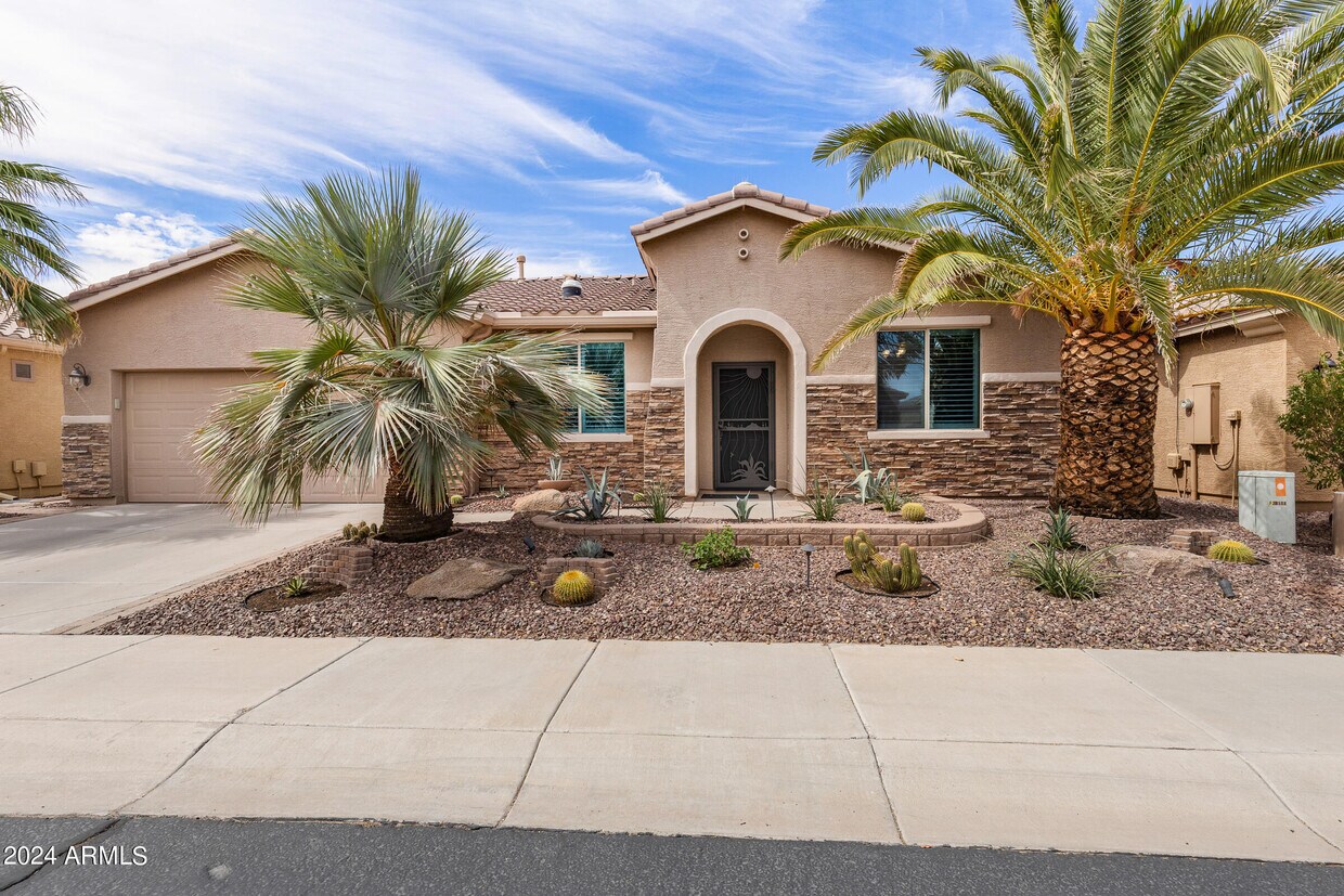 Primary Photo - 20500 N Big Dipper Dr
