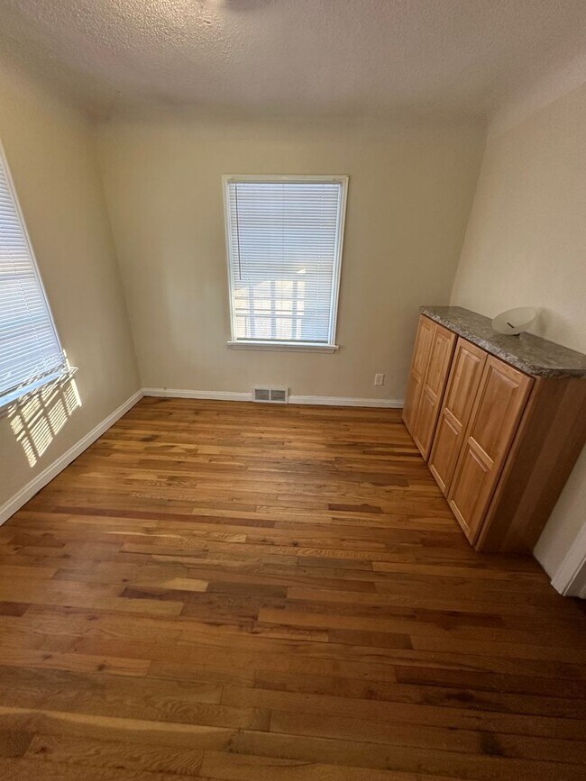 Foto del edificio - CHK1903