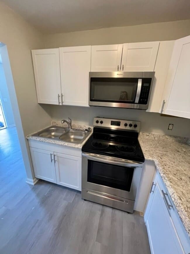 Interior Photo - Allison Heights