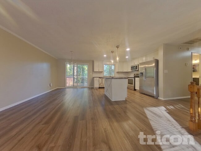 Building Photo - 5909 Chatham Ct NW