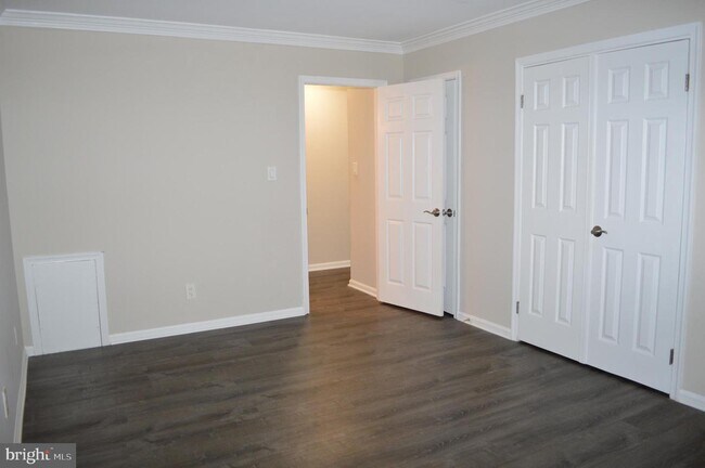 Foto del edificio - 3991 Lyndhurst Dr