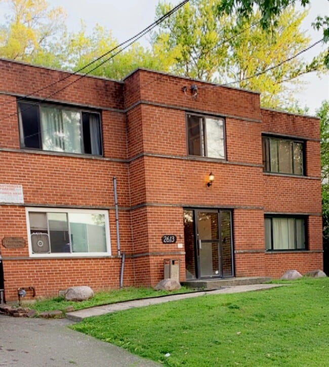 Photo - 2613 Chesterfield Ct Apartment