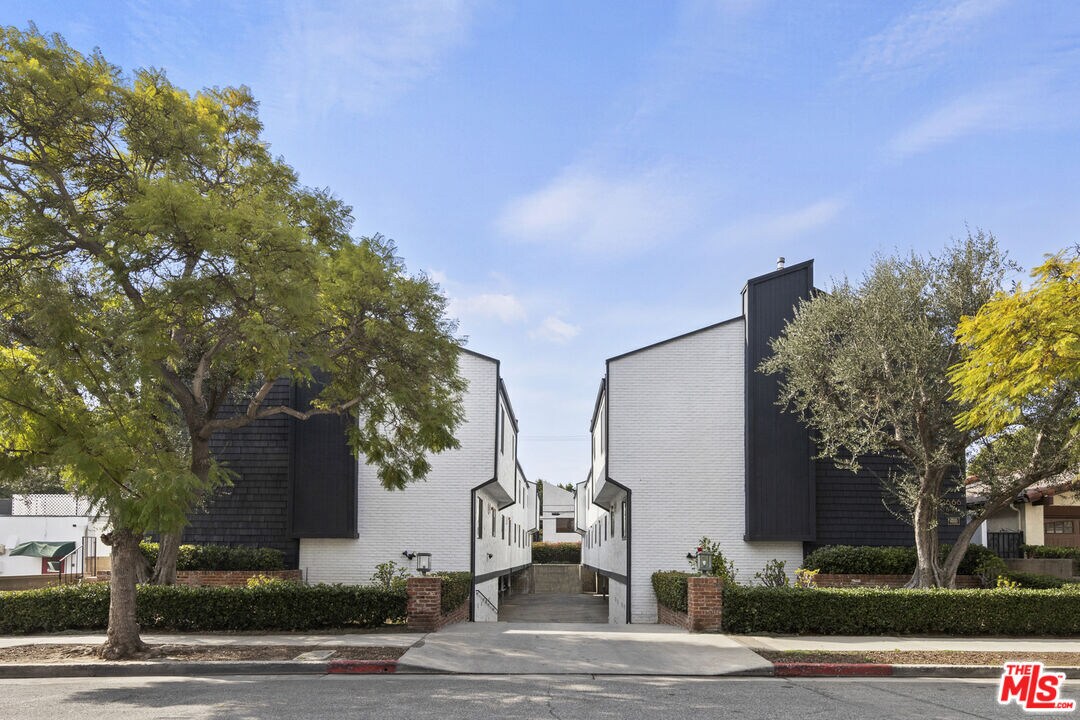 Foto principal - 2666 31st St