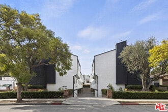 Building Photo - 2666 31st St