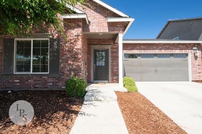 Foto del edificio - Clovis East Home, 3BR/2BA, Built 2019 in C...