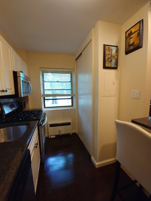 Foto del edificio - 3050 Edwin Ave