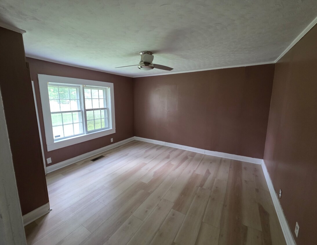 Foto principal - 2 Bedroom 1 Bathroom House - Sheffield AL