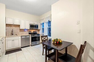 Building Photo - 282 Magnolia Ave