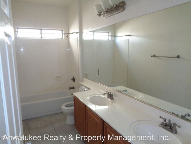 Building Photo - 3 br, 2 bath House - 42193 W Ramona St