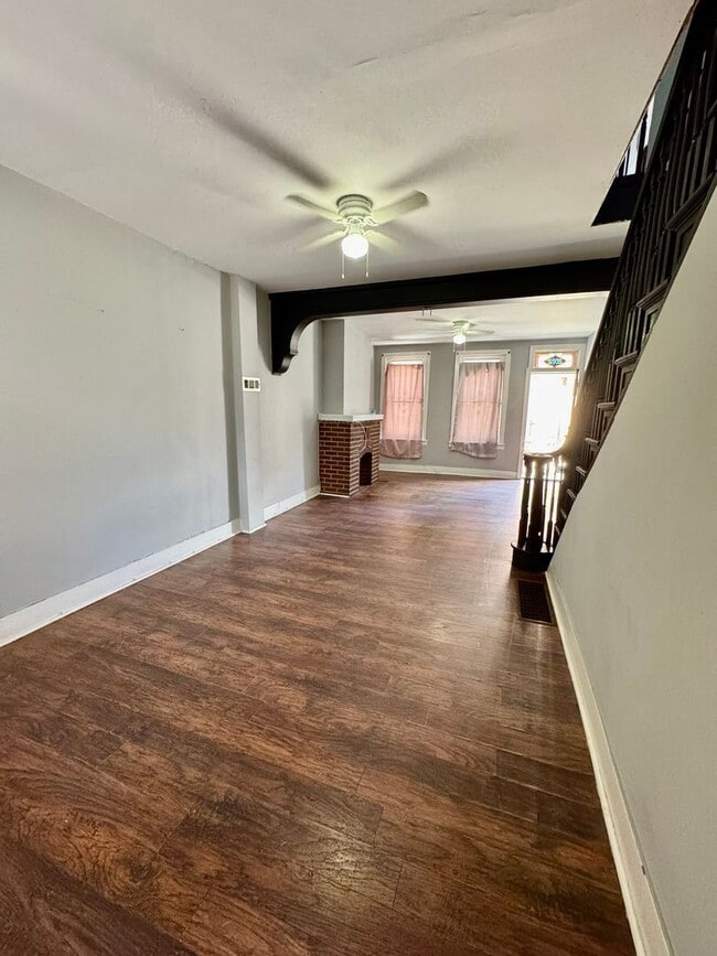 Foto del edificio - Charming 3-Bedroom Home on the East Side o...
