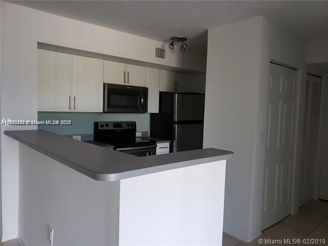 Building Photo - 777 SW 111th Way