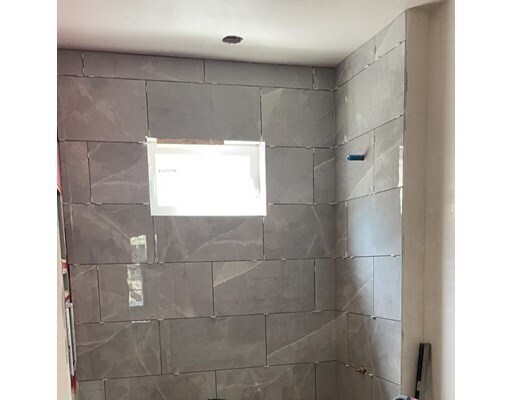 Building Photo - 52 Garfield Ave