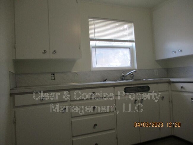 Building Photo - 38 Corliss Ln