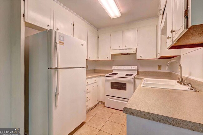 Building Photo - 119 Windermere Cir