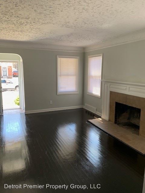 Building Photo - 3 br, 1 bath House - 13885 Collingham