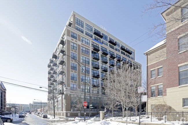 Primary Photo - Prairie Avenue Lofts