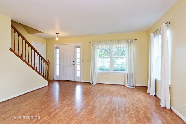 Building Photo - 1221 Orleans Dr