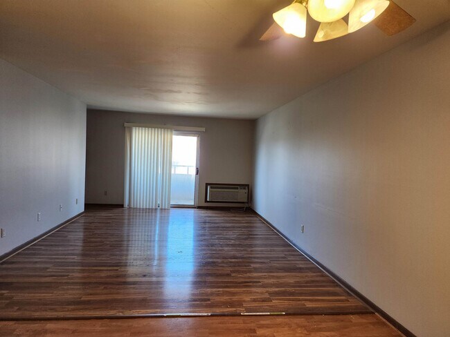 Building Photo - 1148 Morraine View Dr