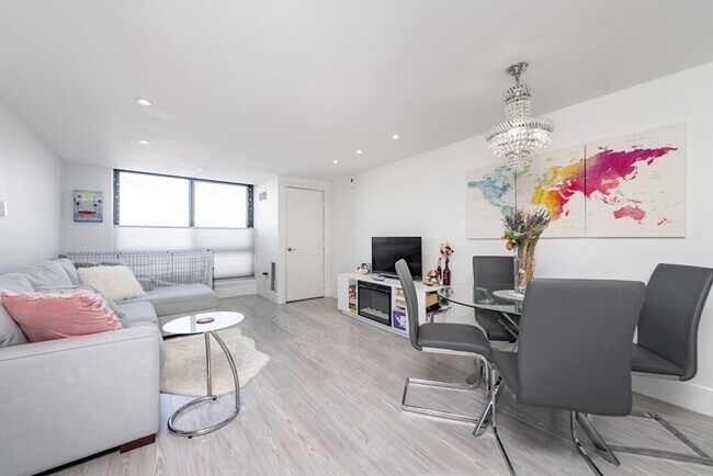 Building Photo - 48 8th St