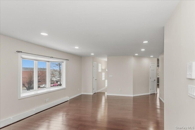 Building Photo - 149-47 Centreville St