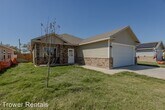 Primary Photo - 3 br, 2 bath House - 938 Crane