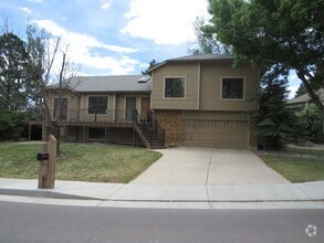 Building Photo - 935 Popes Valley Dr