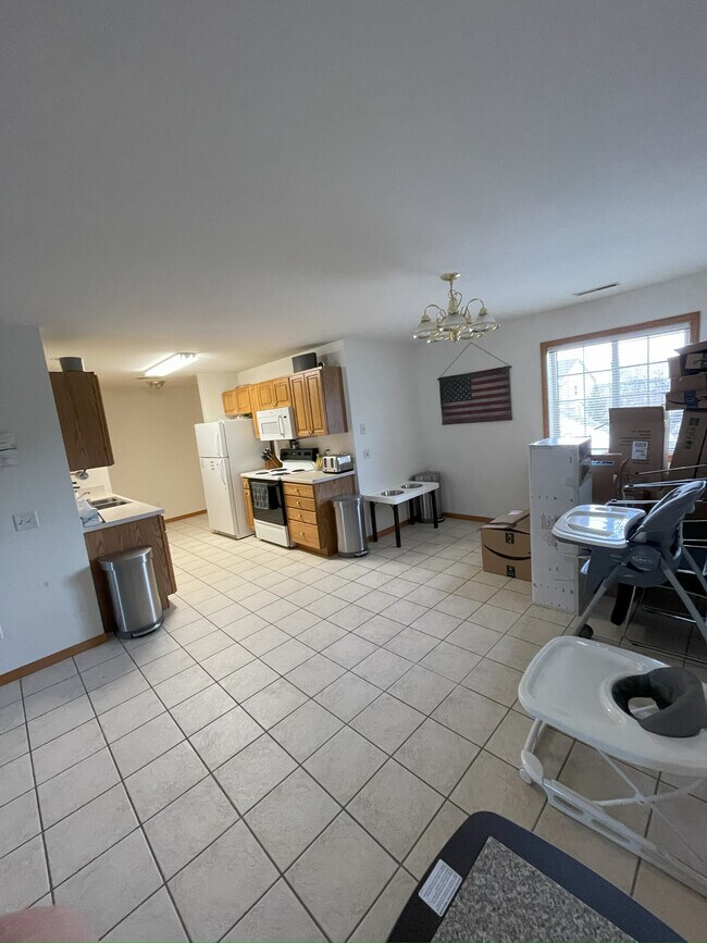 Kitchen 1 - 2960 Kentville Dr