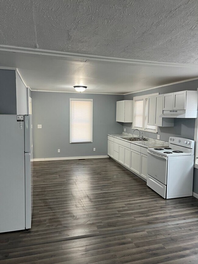 Foto del edificio - 2528 S Lowell Ave