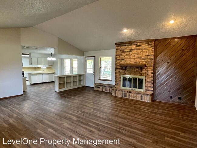 Building Photo - 3 br, 2 bath House - 903 Northbrook Avenue