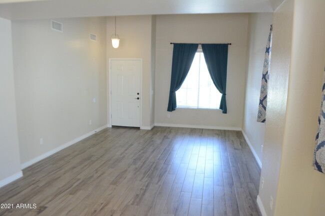 Foto del edificio - 14859 N 174th Ln