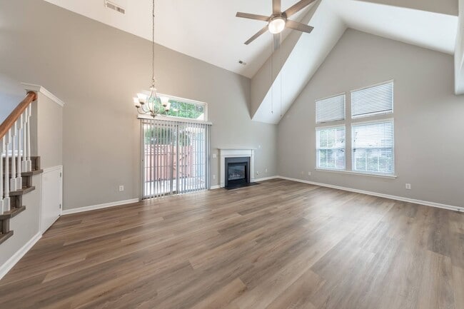 Foto del edificio - 134 Post Oak Rd