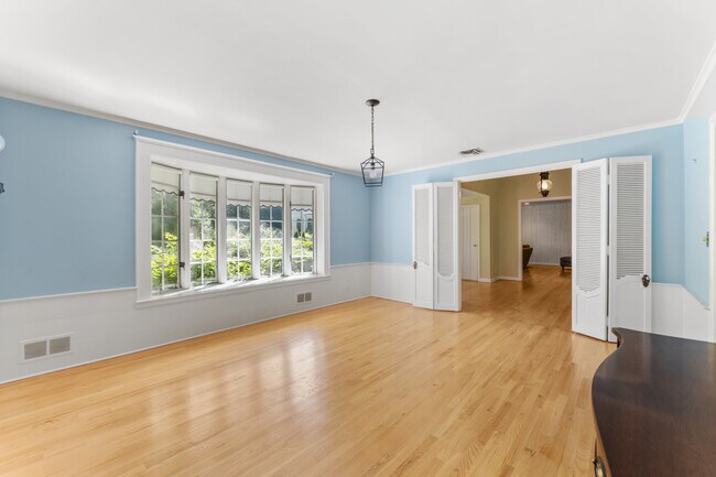 Building Photo - 76 Wensley Dr
