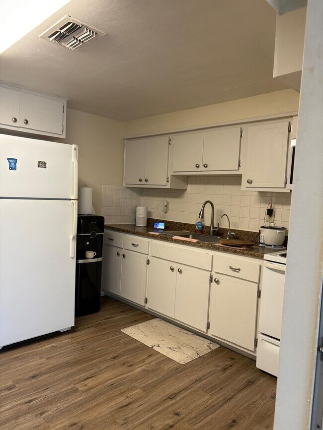 Foto del edificio - Move-In Ready 3BR/2BA single-Family Home i...