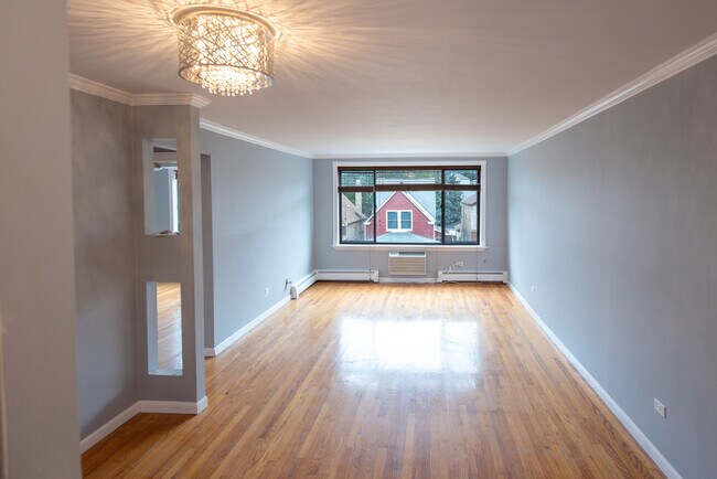 Building Photo - 6060 N Ridge Ave