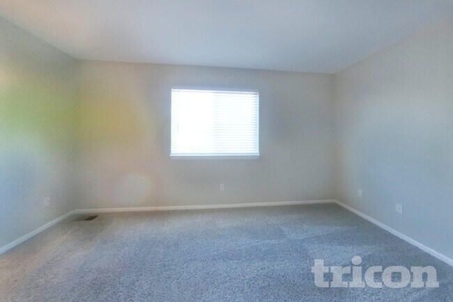 Foto del edificio - 7191 S Oak Hill Cir